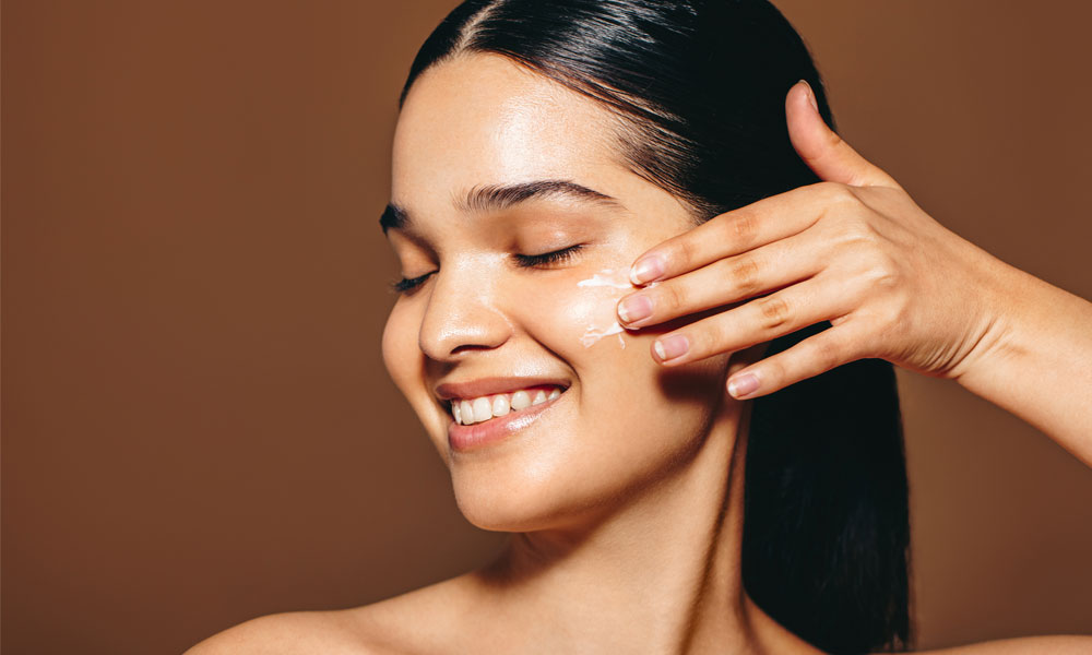 Organic Skin Care How to Build a Simple 3-Step Organic Skincare Routine Blog Image